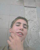 Et Ronan devant le college qui fait l'Beau-goss